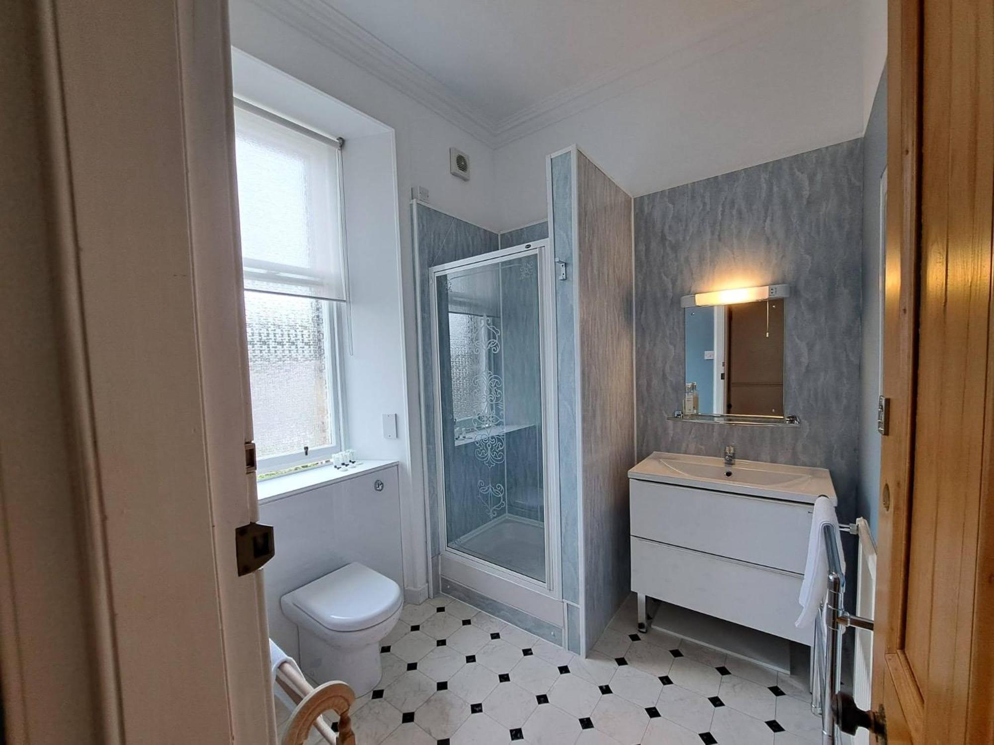 Arden House - With Continental Breakfast 4*